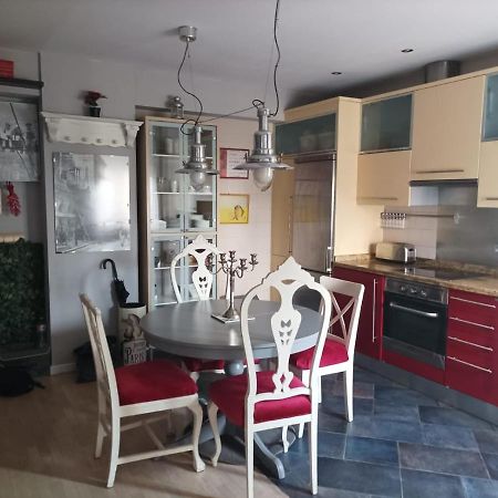 Apartamento San Quirce - Centrico Y Reformado- Wifi Y Netflix Valladolid Exterior photo